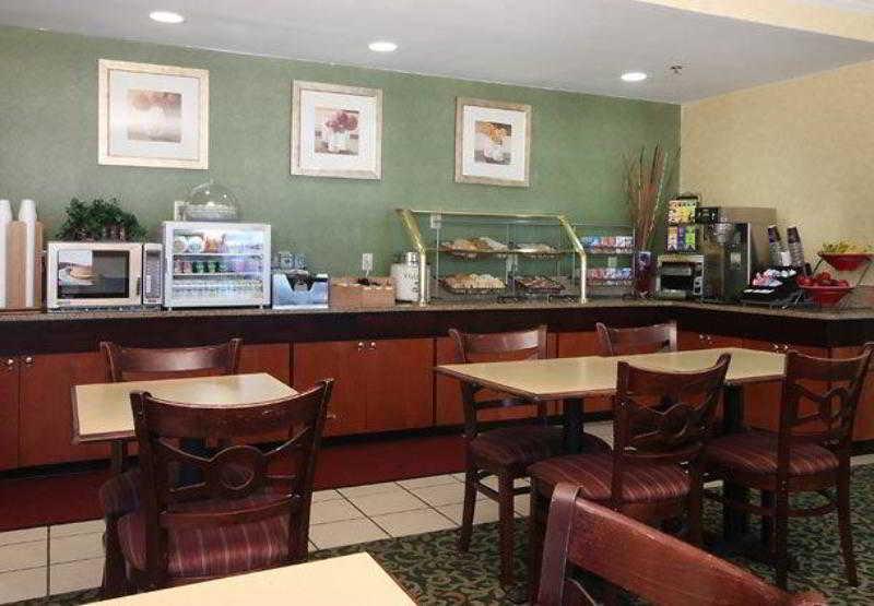 Fairfield Inn And Suites By Marriott Atlanta Suwanee Restaurante foto