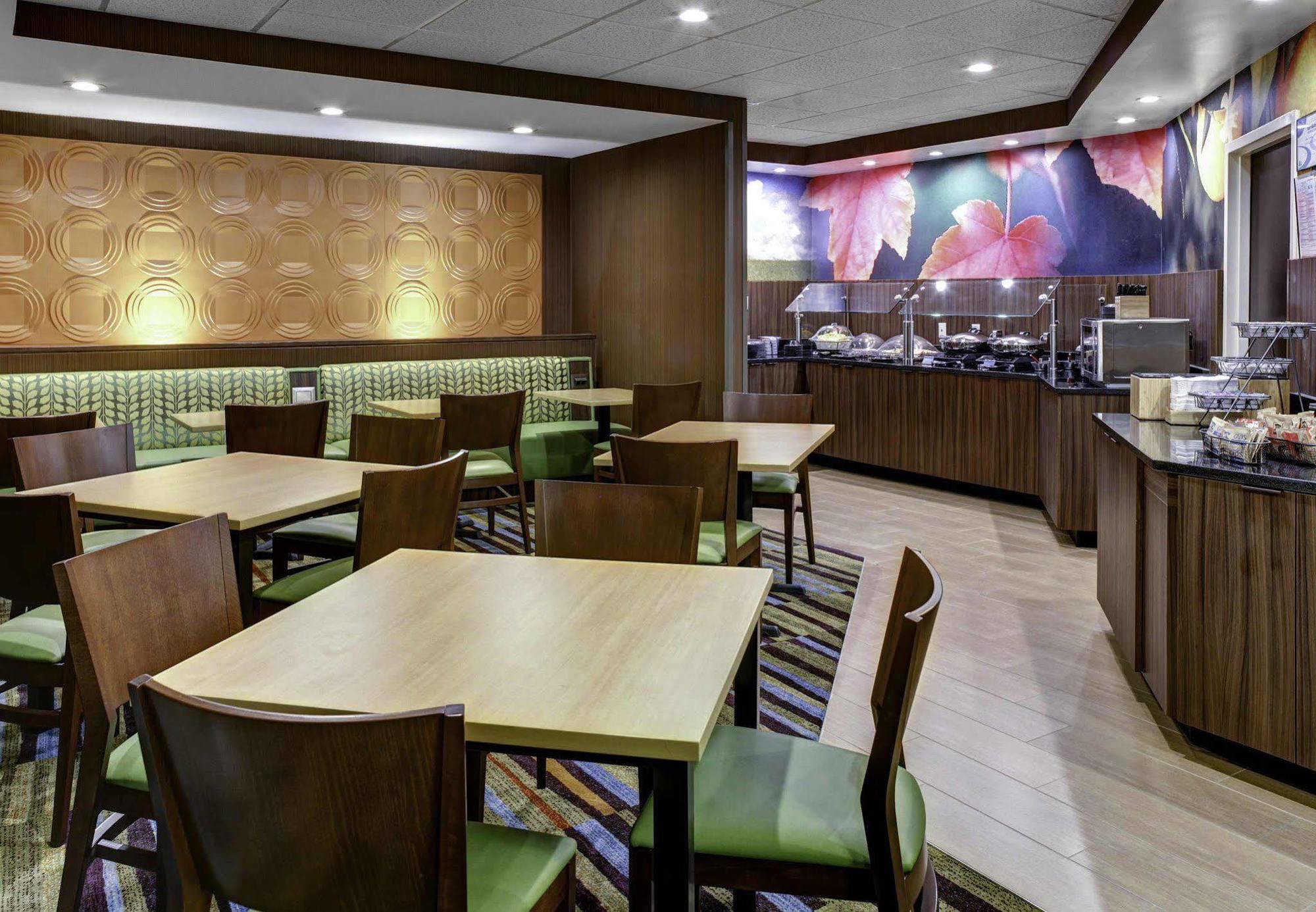 Fairfield Inn And Suites By Marriott Atlanta Suwanee Exterior foto